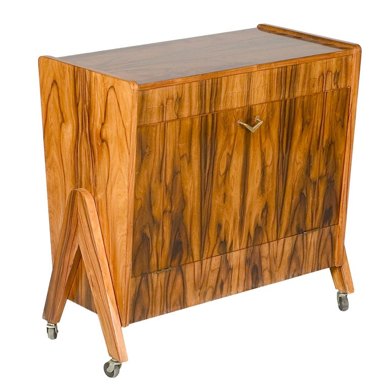 Small and Unusual Trolley Cocktail Bar in the Style of Zanine