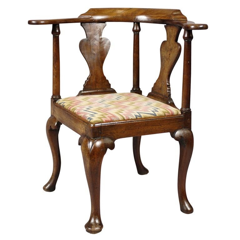 English Queen Anne Period Corner Chair in Walnut, c. 1720 at 1stDibs