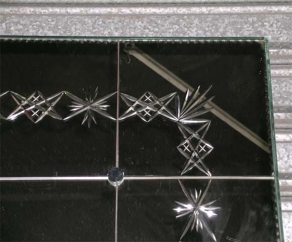 Star Etched Mirror In Good Condition In Charleston, SC