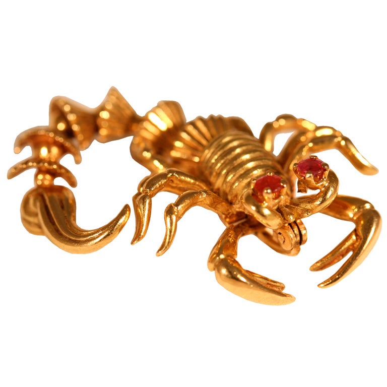 18K Gold Articulated Scorpion Brooch