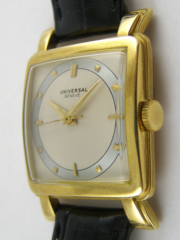 Universal Geneve 18K YG Large Stylized Case In Excellent Condition In West Hollywood, CA