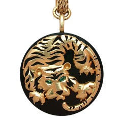 Kutchinsky Black Onyx Tiger Pendant 
Chain