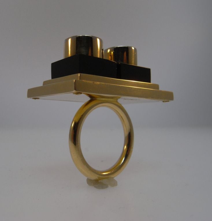 Gold, onyx and diamond ring by Ettore Sottsass For Sale 5