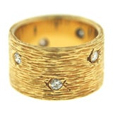 Kutchinsky Textured Gold and Diamond Band