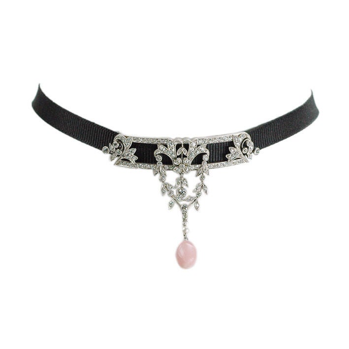 A Belle Epoque diamond and conch pearl choker