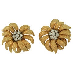 Van Cleef & Arpels Gold and Diamond Anemone Earclips