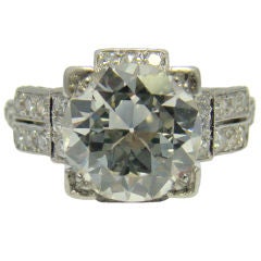 Early Art Deco Diamond Ring in Platinum circa 1930