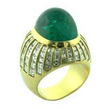 Cabachon Emerald & Diamond Ring in 18K Yellow Gold