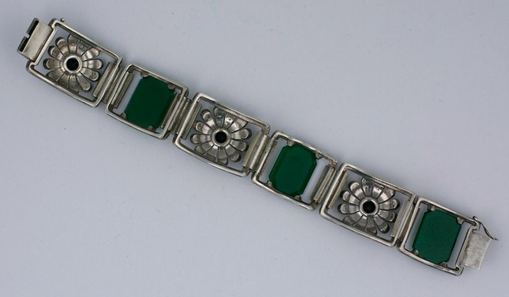 Armband aus Marcasite und grünem Onyx im Art déco-Stil (Ungeschliffen) im Angebot