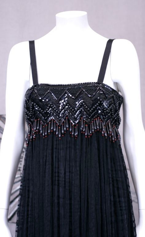Yves Saint Laurent Vestido africano de cuentas sin estrenar en Nuevo estado para la venta en New York, NY