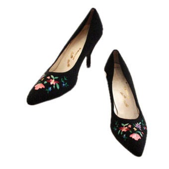 Gi Gi Black Beaded Pumps with Embroidered Flowers, Circa 1950's For Sale