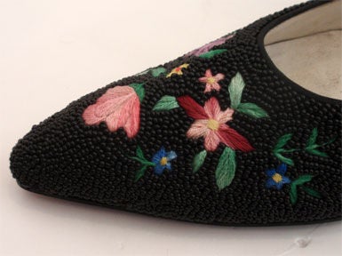 Gi Gi Black Beaded Pumps with Embroidered Flowers, Circa 1950's For Sale 2