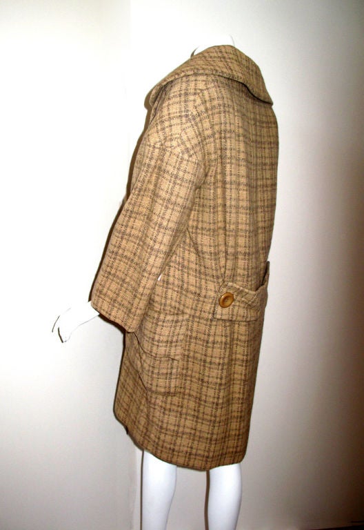 Christian Dior oatmeal colored day coat, Circa late 1950s In Good Condition In Los Angeles, CA