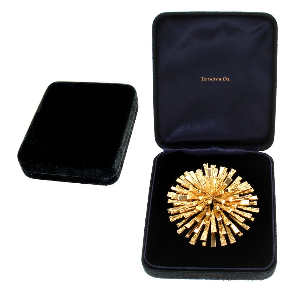 Modern Tiffany & Co. Large Sunburst Gold Brooch Pendant For Sale