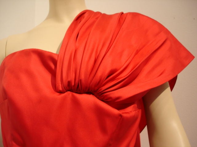 Women's Printemps-ete 1952 Christian Dior Red Dahlia Gown