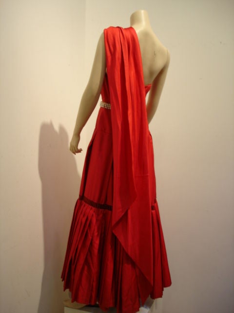 Printemps-ete 1952 Christian Dior Red Dahlia Gown 2