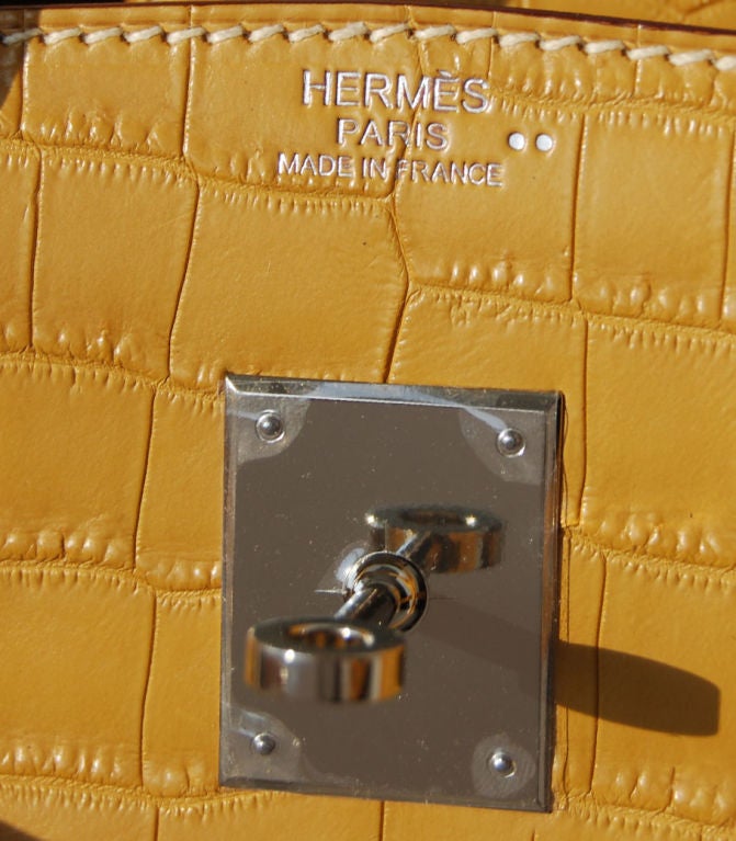 30cm Hermes Birkin Matte Paille Niloticus Crocodile | Palladium Hardware | L Stamp<br />
<br />
Yummy Golden matte crocodile in a soft golden color 