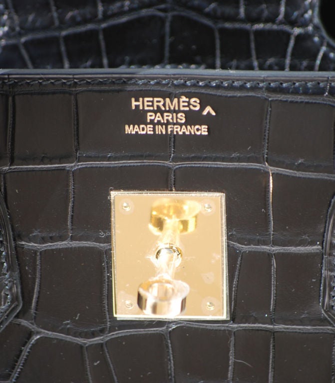 Hermes 35cm Birkin Matte Black Porosus Crocodile<br />
Gold Hardware<br />
L Stamp<br />
<br />
The perfect size for a handbag!<br />
<br />
The bag measures 35 cm/ 14