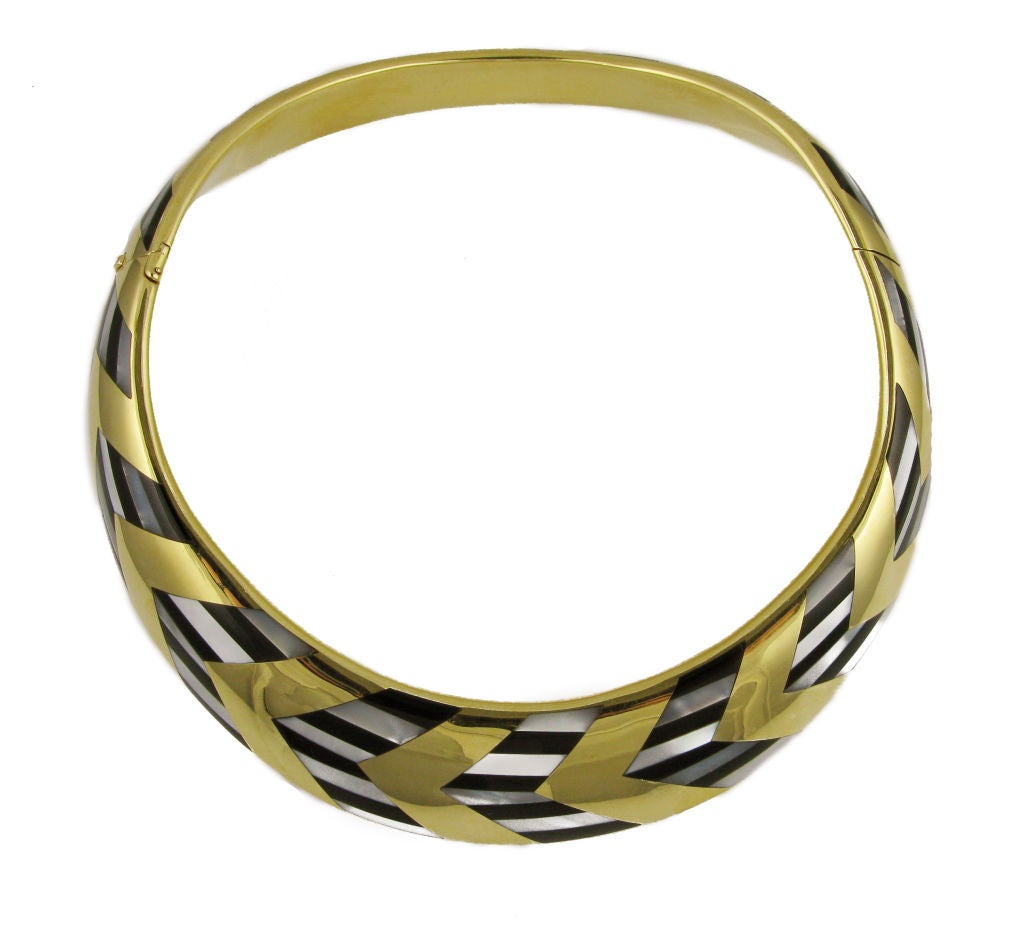 TIFFANY Mother of Pearl Black Jade Gold Collar