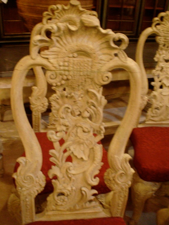 Rococo Revival Set of 6 Venetian Dining Chairs With Distressed Finiish