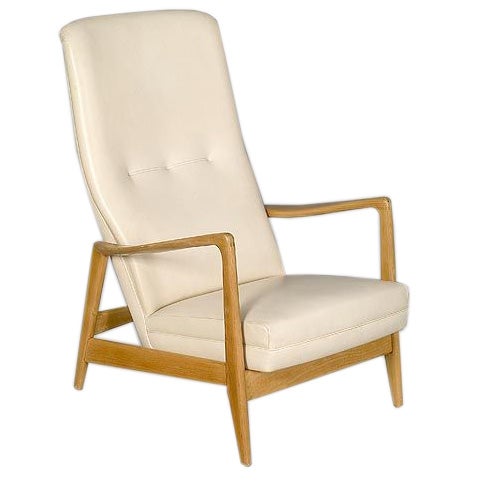 Birchwood Easychair designed by Gio Ponti (Cassina, Milano) for Hotel Parco dei Principe, Sorrento, 1958, Italy. This chair has the original vinyl upholstery. 

Gio Ponti (1891-1979) Italy 

Gio Ponti was born in 1891 in Milan where he spent his