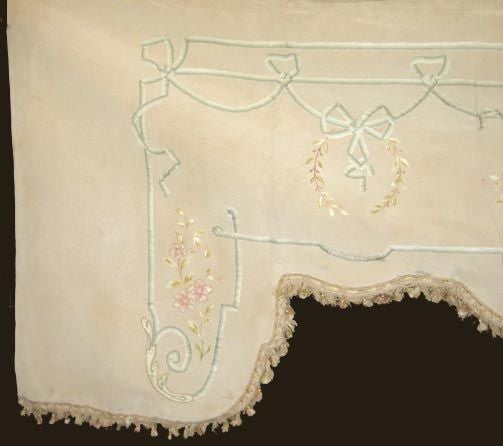 19th Century Set of Four French hand Embroidered Silk Valances For Sale 3
