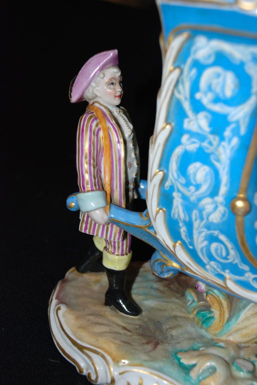 French Hand Painted Porcelain Carriage with Marie Antoinette For Sale 1