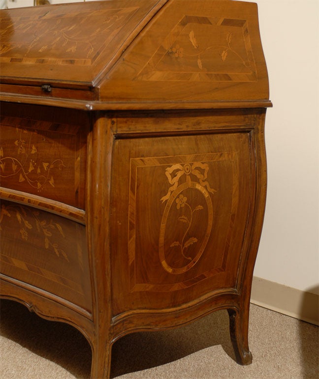 Signed Walnut Bureau with Exceptional Inlay, Italy 1845 5