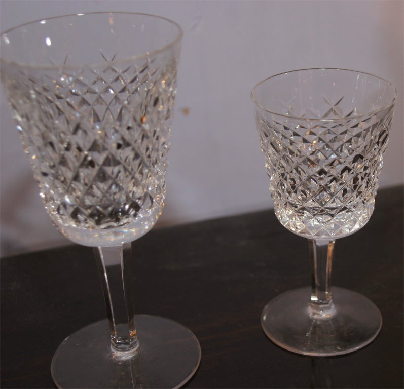 Waterford crystal glasses  Alana Pattern 32 pieces In Excellent Condition In Scarsdale, NY