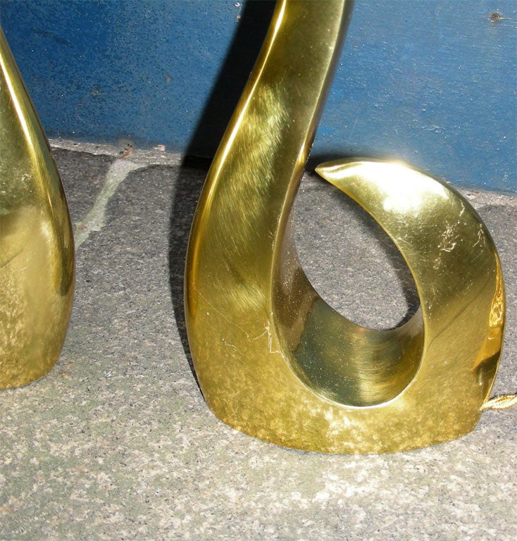 Deux lampes en bronze doré des années 1950 signées par Scarpa Bon état - En vente à New York, NY