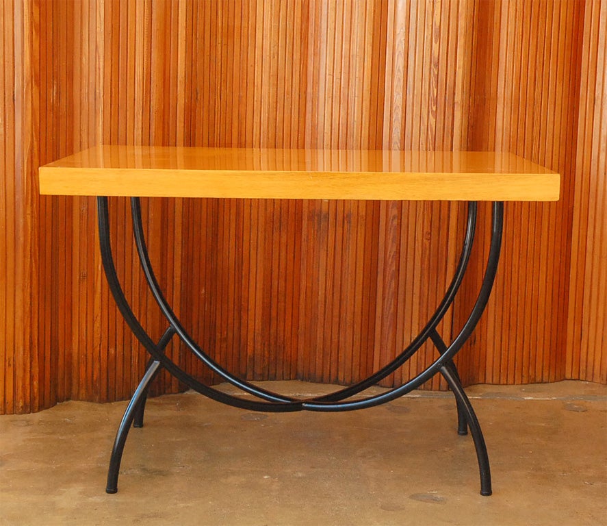 unique writing desks Edeskco offers the largest selection of modern executive desks, reception counters, conference tables & contemporary office furniture visit us today. unique writing desks Edeskco offers the largest selection of modern executive desks, reception counters, conference tables & contemporary office furniture visit us today.