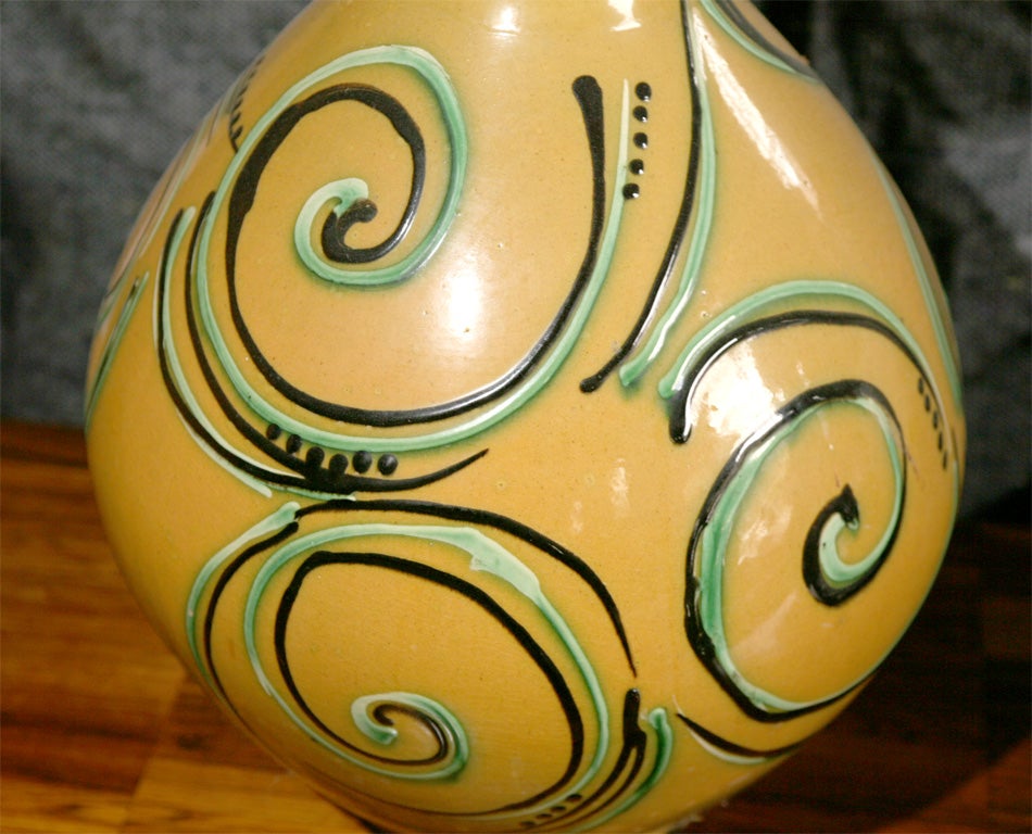 Large Vase by Julia Kabel for Kaehler Keramik In Good Condition For Sale In Hudson, NY