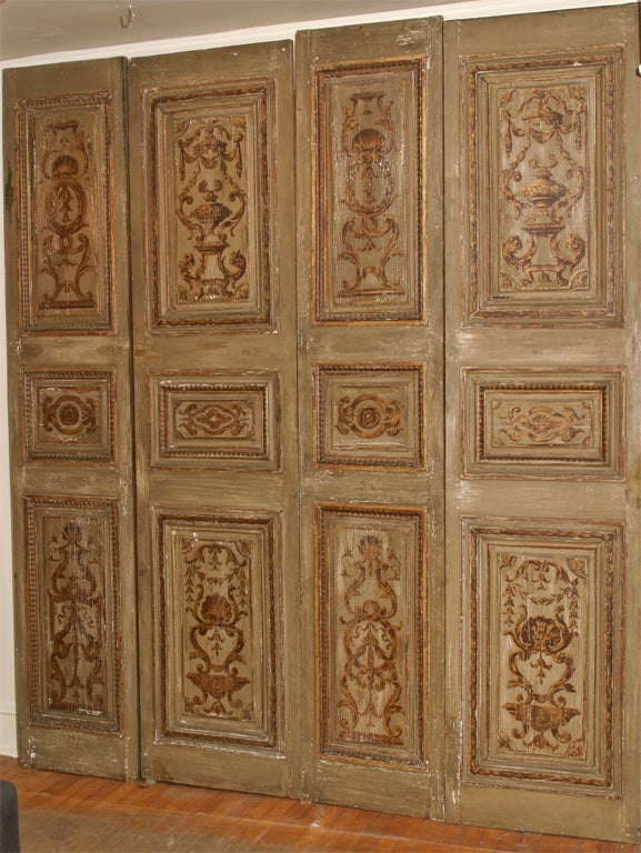 2 pairs of beautifully painted recessed panelled doors.There<br />
are 2 different sized pairs as shown here alternating. Can be used as doors or as a decorative room element as shown.