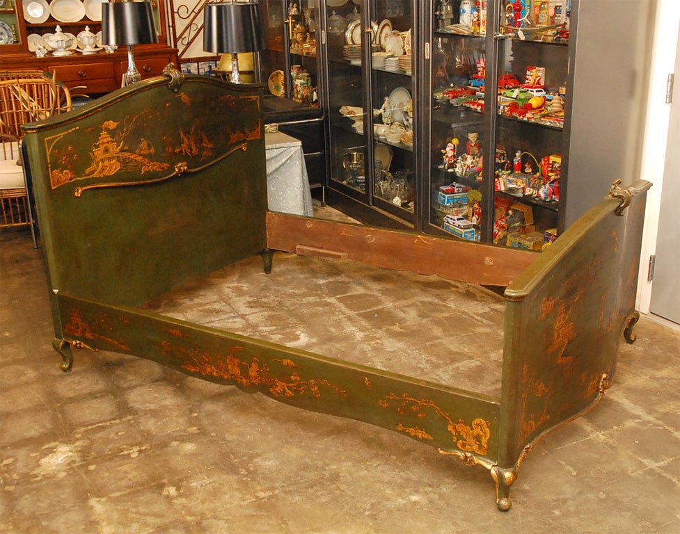 Chinoiserie Bed 3