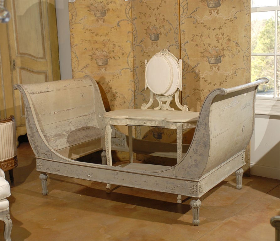 Early 19th Century French Painted Sleigh Bed