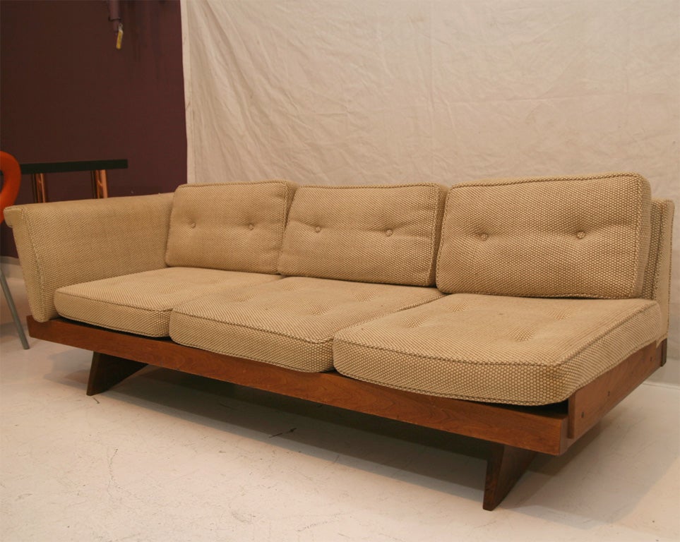 Spindle Sofa by George Nakashima 2
