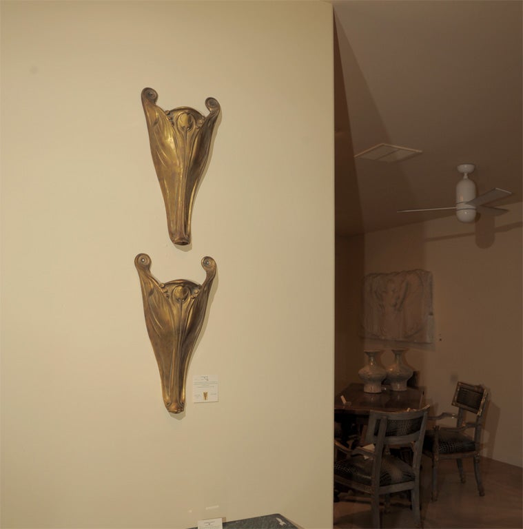 Le tournant du siècle  Paire d'appliques espagnoles Art Nouveau