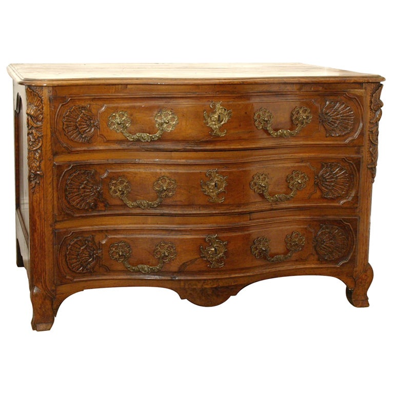18th Century Walnut Commode