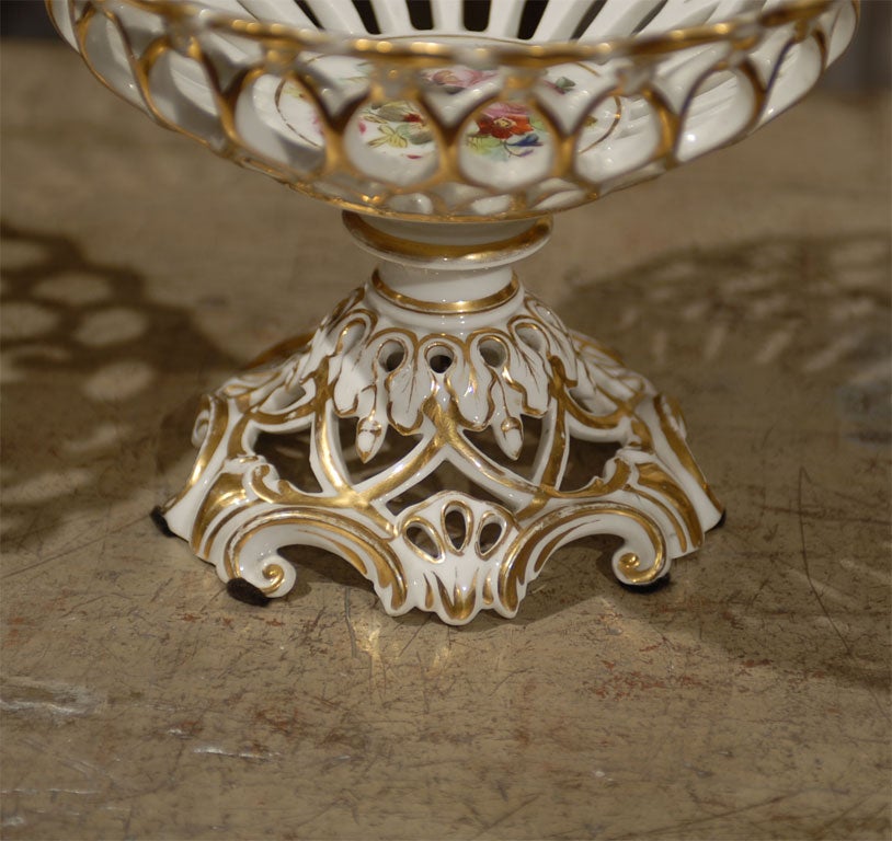 Set of  Vieux Paris Porcelain Baskets w/ gilt highlights 2