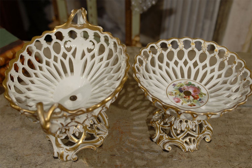 Set of  Vieux Paris Porcelain Baskets w/ gilt highlights 4