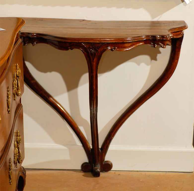 Italian Rococo Late 18th Century Walnut Console Table with Authentic Patina For Sale 5