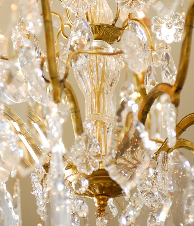 French Late 19th Century Crystal Chandelier with Brass Frame and Shaped Crystals For Sale 5