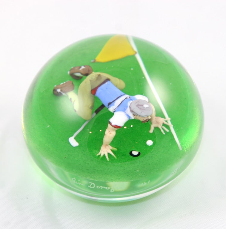 Jim D' Onofrio golfer paperweight