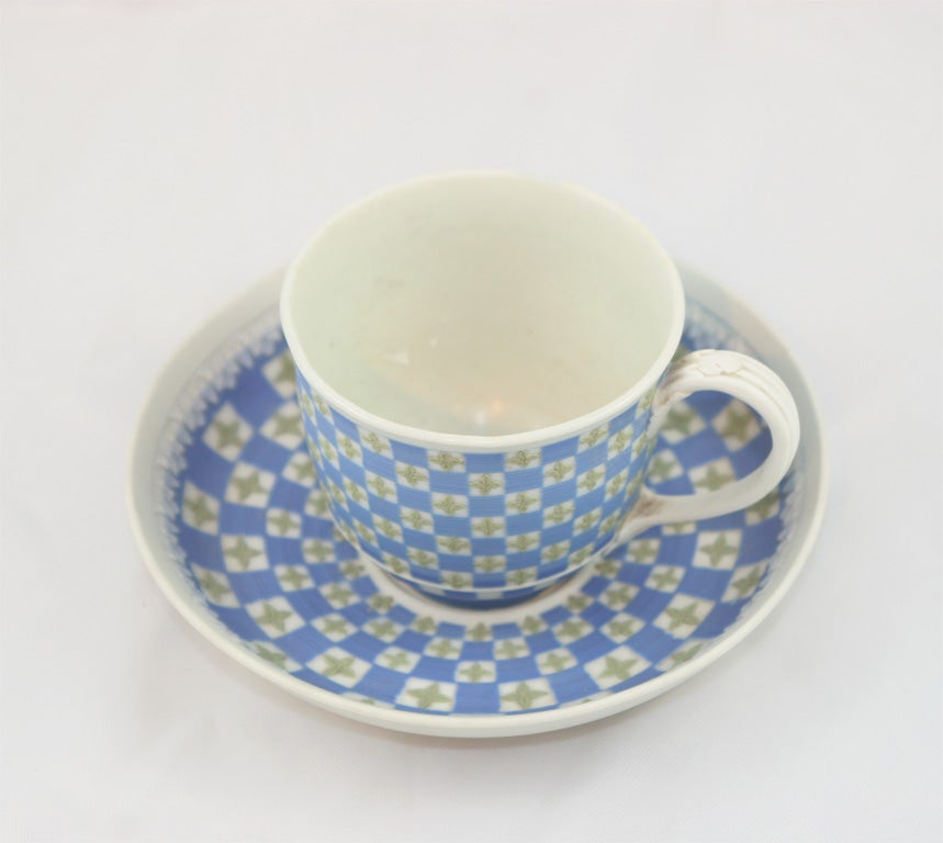 Wedgwood diceware cup & saucer In Excellent Condition For Sale In New York, NY