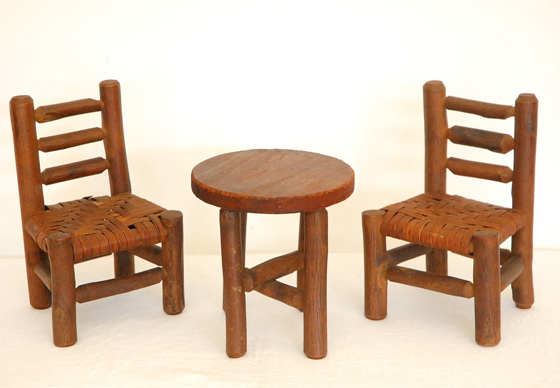3PIECE MINATURE  OLD HICKORY  CHILDS SET/TWO CHAIRS & TABLE