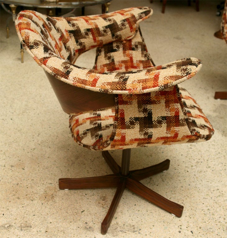 Mid-20th Century 60's Plycraft Swivel Chairs