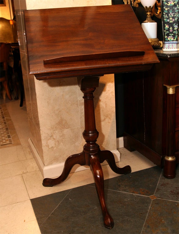 Queen Ann mahogany reading stand