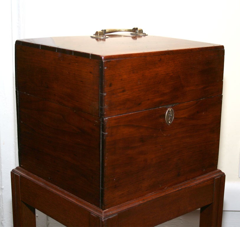 American, Walnut Dome Top Document Box on Stand For Sale 4