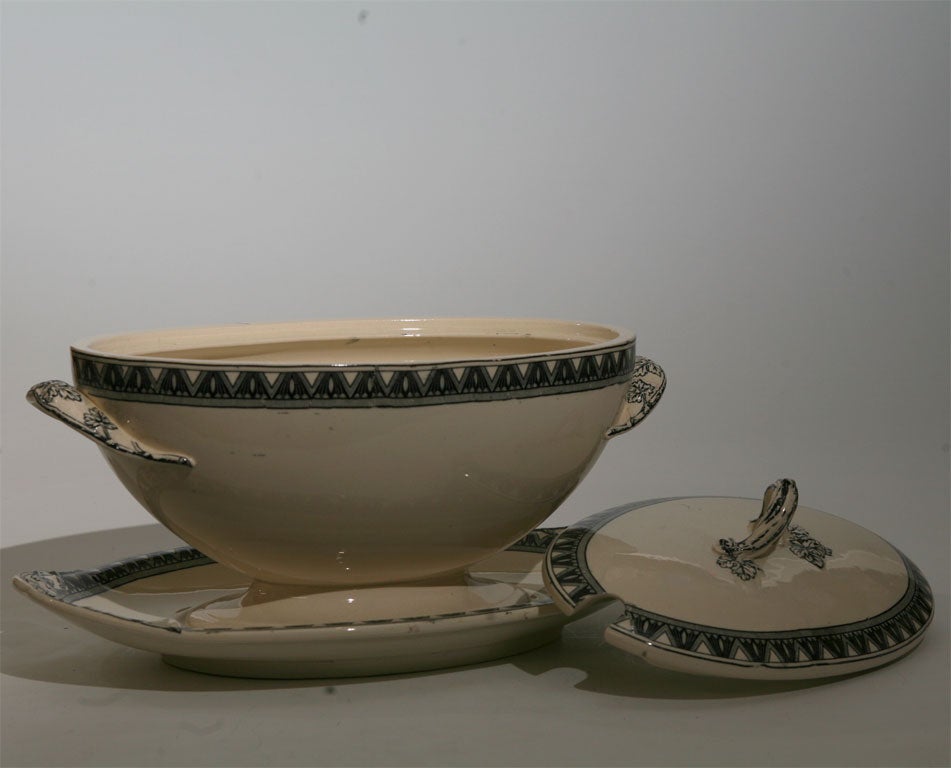 Copelands Creamware Suppenterrine und Unterteller (Englisch) im Angebot