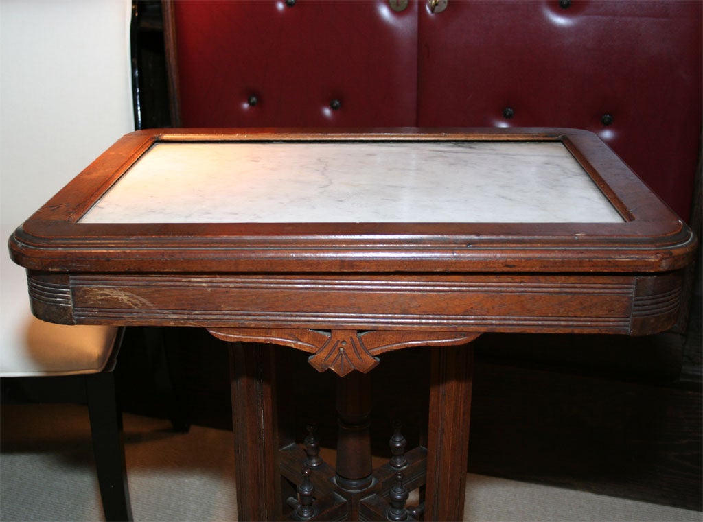 A Victorian table with original marble top In Good Condition In New York, NY